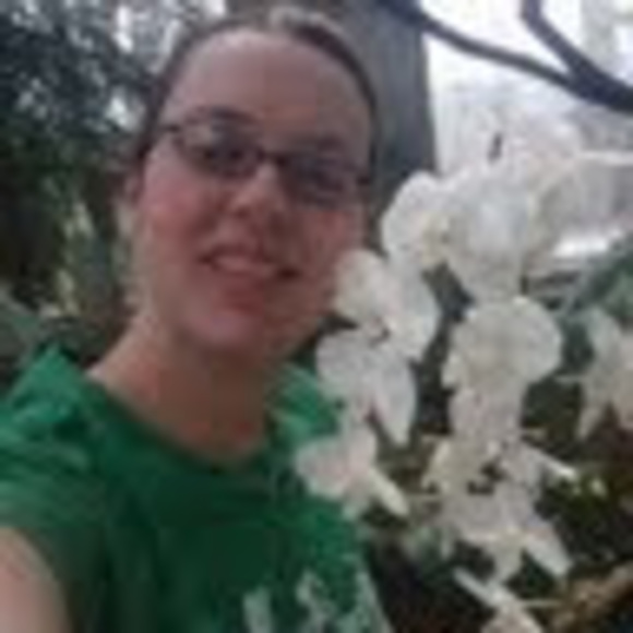 Meet your Posher, Kirsten - Picture 1 of 1